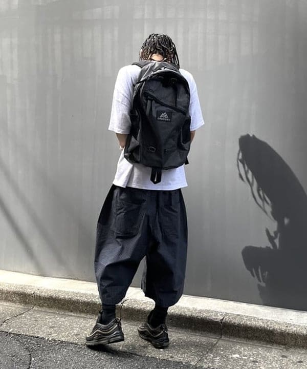 菊田 悠さんの「BEAMS WOMEN｜【別注】Gramicci / チェック ショーツ」を使ったコーディネート