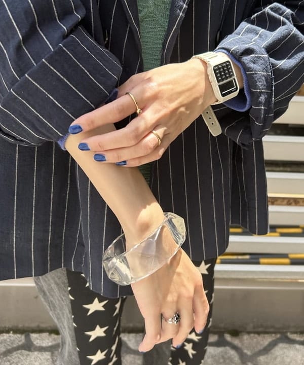 MATSUMOTO AMIさんの「BEAMS WOMEN｜ピンストライプ ダブル ジャケット」を使ったコーディネート