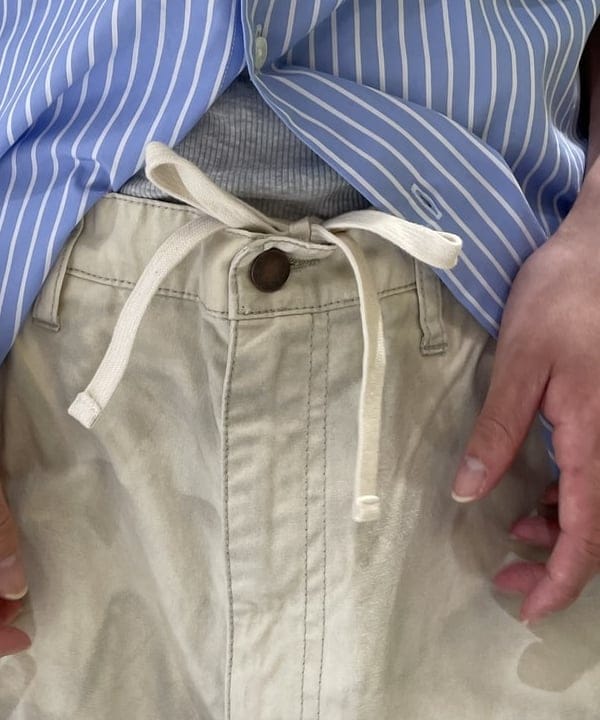 マツミヤさんの「BEAMS WOMEN｜ストライプ イージー ミニレギュラーカラー シャツ」を使ったコーディネート