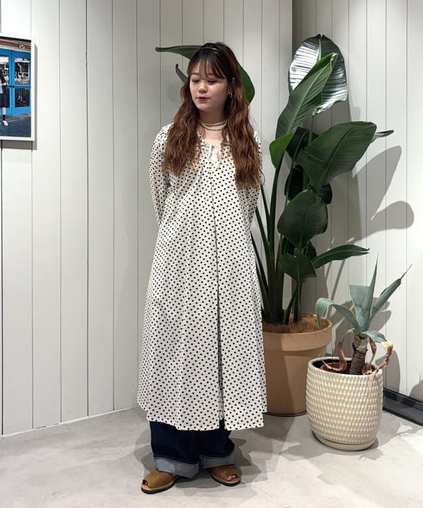 カスタニ モモノさんの「BEAMS WOMEN｜ドット セーラー カラー ワンピース」を使ったコーディネート