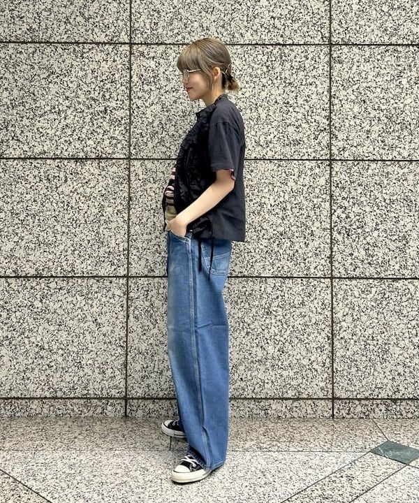 小原 もこさんの「BEAMS WOMEN｜【別注】Healthknit / 70s ヘンリーネック ショートスリーブ」を使ったコーディネート