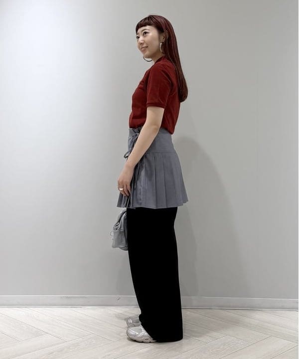 庭野 優紀さんの「BEAMS WOMEN｜プリーツ ダブル リボン ミニスカート」を使ったコーディネート