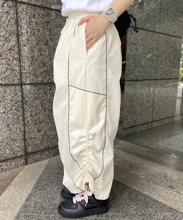 まゆちゃんさんの「BEAMS WOMEN｜ストライプ キリカエ トラックスカート」を使ったコーディネート