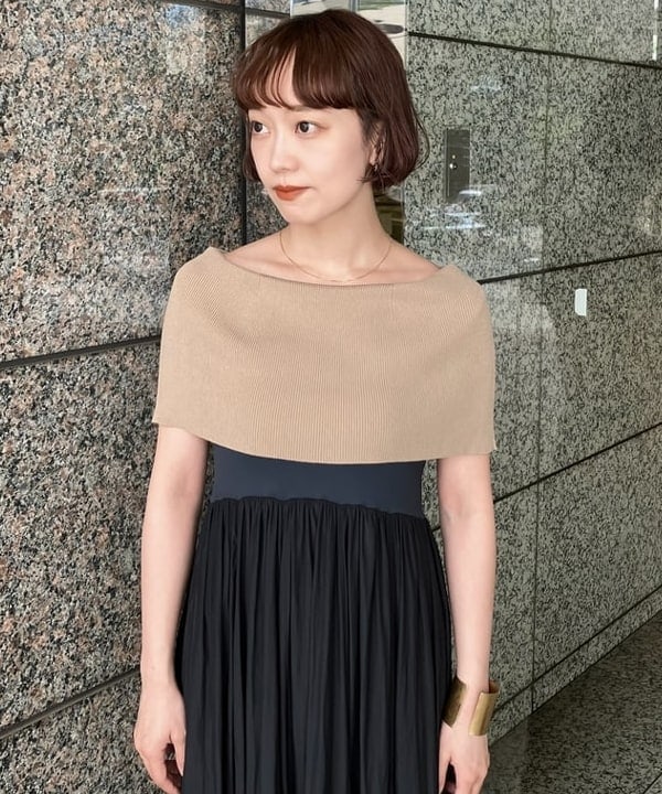 多田 日奈子さんの「BEAMS WOMEN｜AK+1 / アンブレラ スカート」を使ったコーディネート