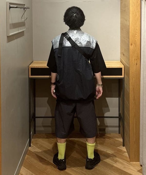 三宅 康平さんの「BEAMS WOMEN｜【別注】Gramicci / チェック ショーツ」を使ったコーディネート