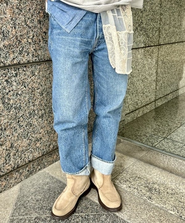 小原 もこさんの「BEAMS WOMEN｜【別注】BUZZ RICKSON'S / シャンブレー ロングスリーブ シャツ」を使ったコーディネート