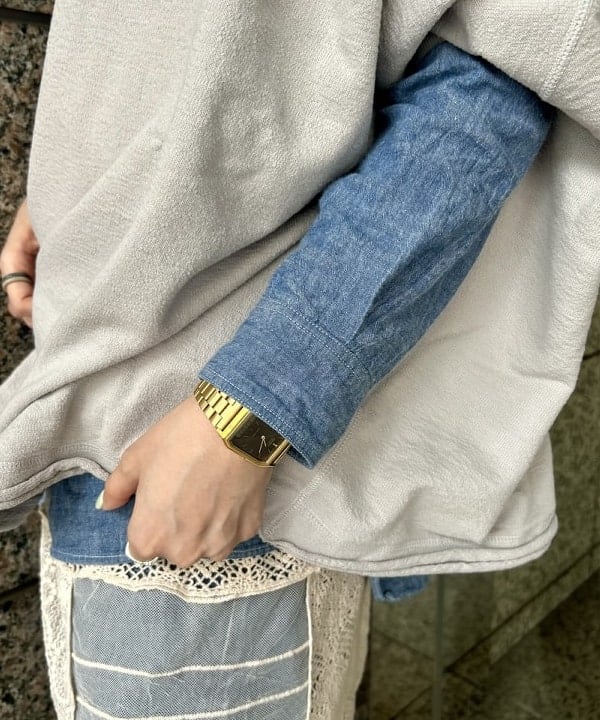 小原 もこさんの「BEAMS WOMEN｜【別注】BUZZ RICKSON'S / シャンブレー ロングスリーブ シャツ」を使ったコーディネート