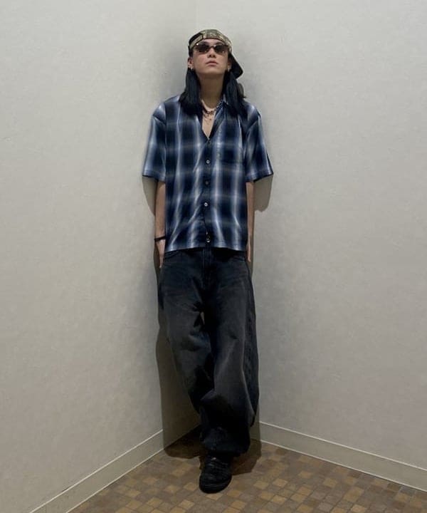 はるひむさんの「BEAMS WOMEN｜オンブレ チェック ルーズ シャツ」を使ったコーディネート