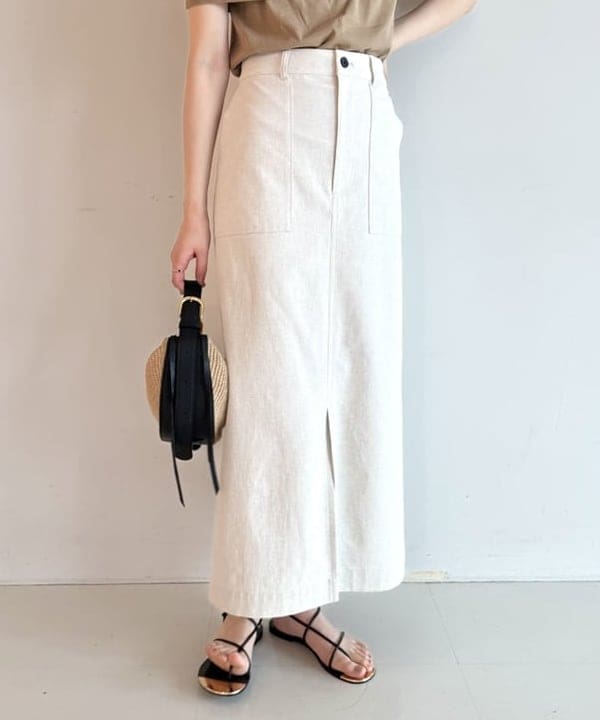 山田 千遥さんの「BEAMS WOMEN｜VIOLAd’ORO / ラフィア調 ムーンバッグ」を使ったコーディネート