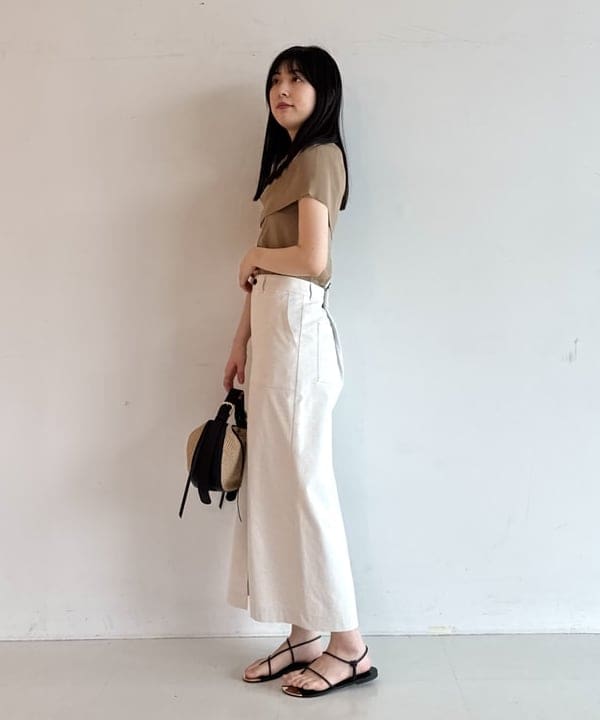 山田 千遥さんの「BEAMS WOMEN｜VIOLAd’ORO / ラフィア調 ムーンバッグ」を使ったコーディネート