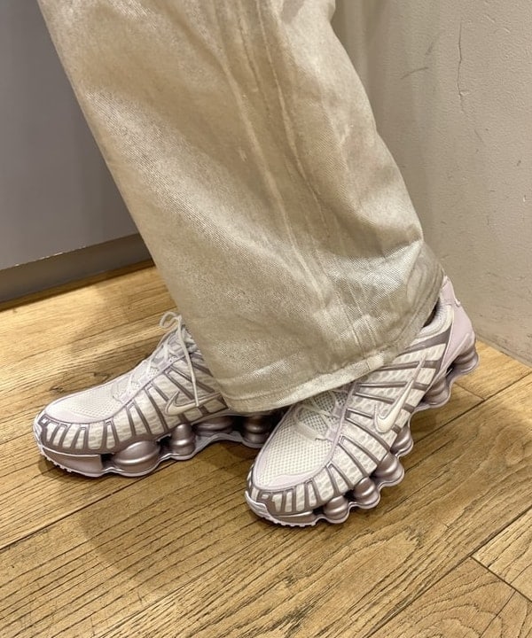 大木さんの「BEAMS WOMEN｜BEAURE × Ray BEAMS / 別注 2WAY バッグ」を使ったコーディネート