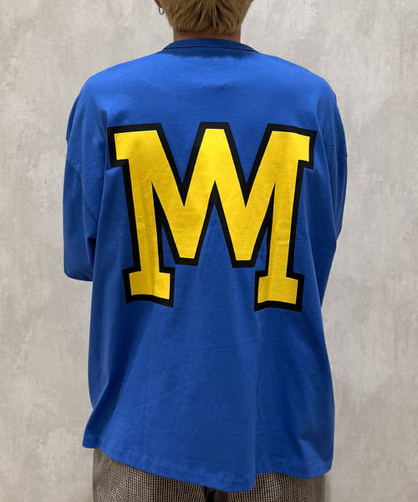 配島 孝明さんの「BEAMS WOMEN｜【別注】Gramicci / チェック ショーツ」を使ったコーディネート