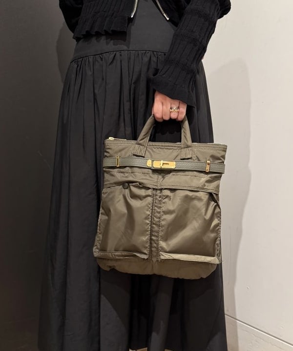 Ito_ririkaさんの「BEAMS WOMEN｜【別注】sita parantica / ヘルメットバッグ」を使ったコーディネート