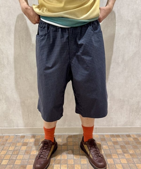 配島 孝明さんの「BEAMS WOMEN｜メッシュ パターンド Tシャツ」を使ったコーディネート