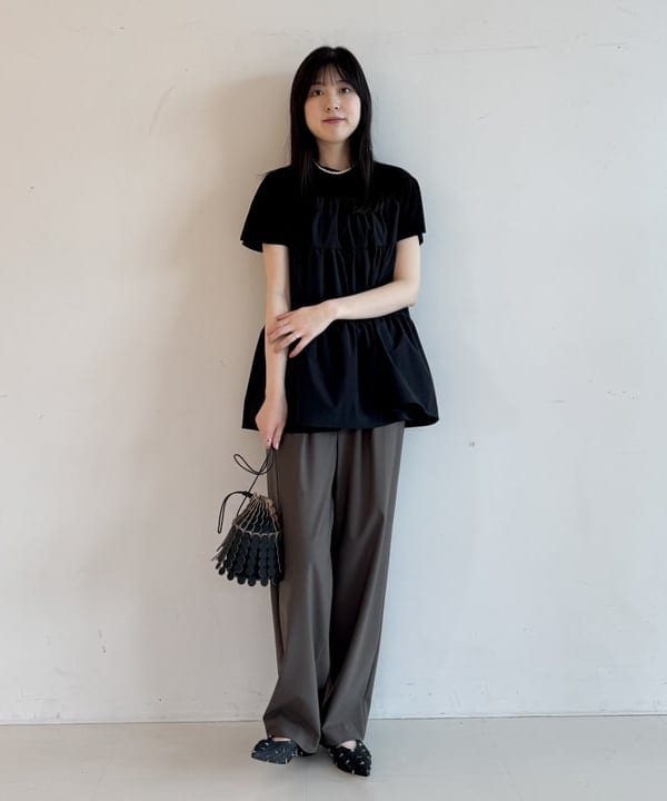 山田 千遥さんの「BEAMS WOMEN｜コンビ ティアード プルオーバー」を使ったコーディネート