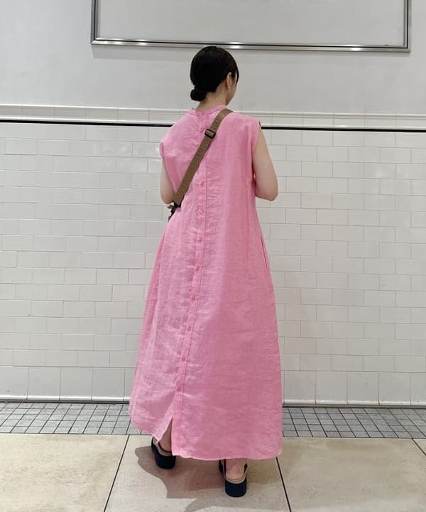 大川 美咲さんの「BEAMS WOMEN｜NOMADIS / HELMET MESH Petit ショルダーバッグ」を使ったコーディネート