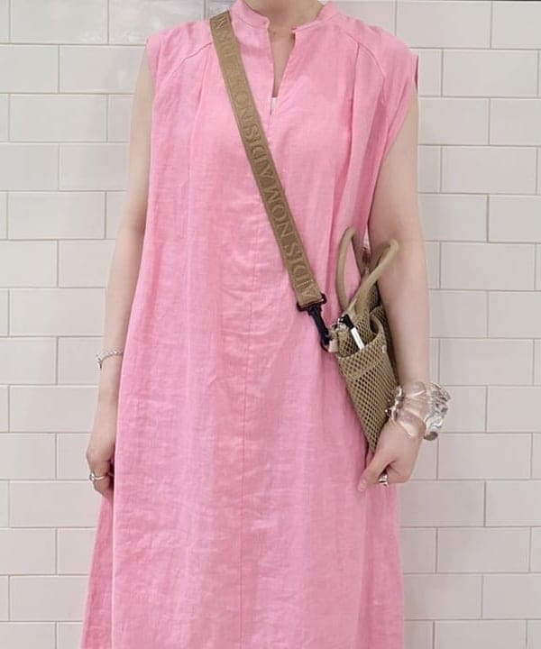 大川 美咲さんの「BEAMS WOMEN｜NOMADIS / HELMET MESH Petit ショルダーバッグ」を使ったコーディネート