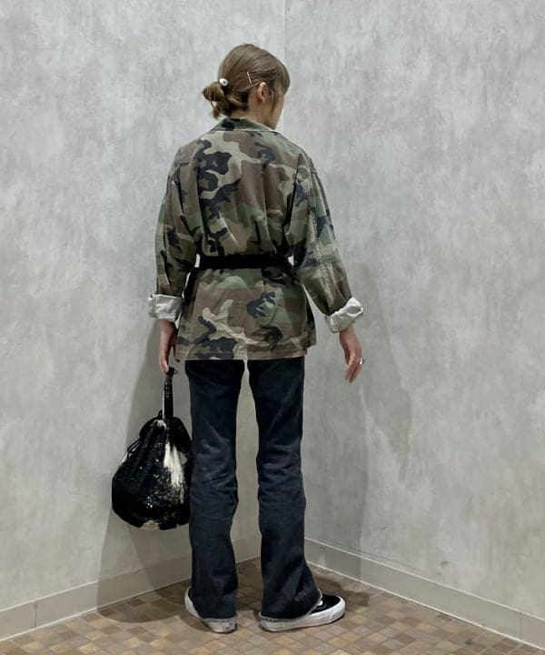 小原 もこさんの「BEAMS WOMEN｜コットン リネン フリル ギャザー ショートスリーブ」を使ったコーディネート