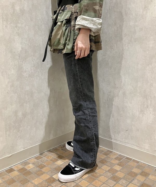 小原 もこさんの「BEAMS WOMEN｜コットン リネン フリル ギャザー ショートスリーブ」を使ったコーディネート