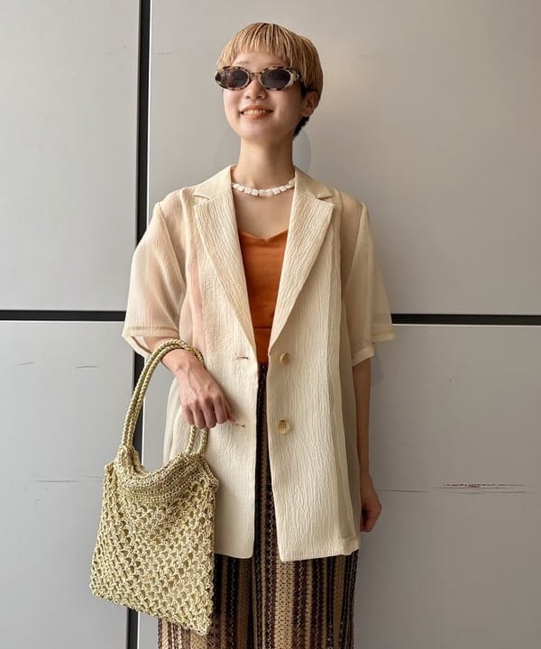 みりさんの「オーガンジー ハーフスリーブ ジャケット」を使ったコーディネート