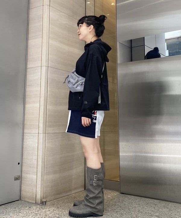 マツド ユメカさんの「BEAMS WOMEN｜【別注】CONTROL FREAK / ダウニー ショルダー バッグ」を使ったコーディネート