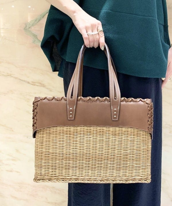 AONO SHIKAMAさんの「BEAMS WOMEN｜ラッセルメッシュ ノースリーブ プルオーバー」を使ったコーディネート