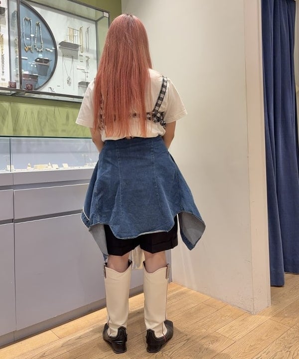 オカベ　アヤカさんの「BEAMS WOMEN｜【別注】GOOD ROCK SPEED / MUSIC Tシャツ」を使ったコーディネート