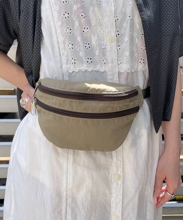 コウリキ　マミさんの「BEAMS WOMEN｜ドット オープン カラー ショートスリーブ」を使ったコーディネート