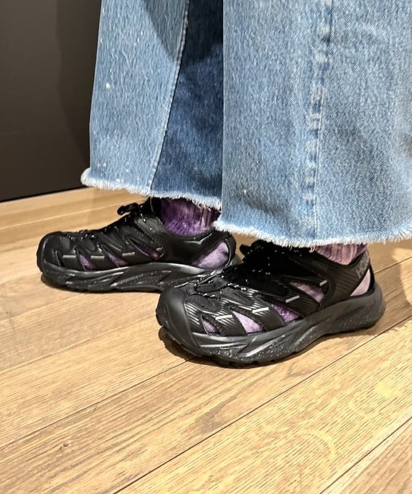 吉田 奈央さんの「BEAMS WOMEN｜コットン ギャザー ノースリーブ シャツ」を使ったコーディネート