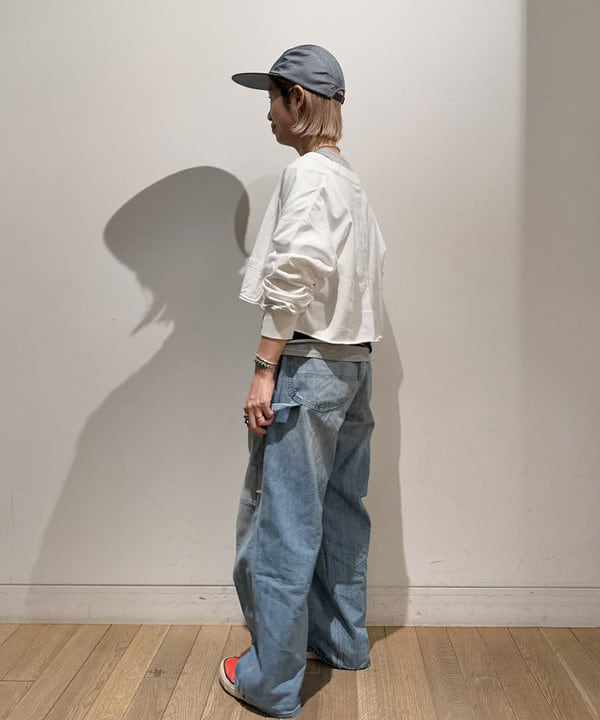 Kaoru Sakumaさんの「BEAMS WOMEN｜カットオフ Vネック カーディガン」を使ったコーディネート