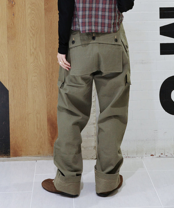 Joさんの「BEAMS WOMEN｜テレコ リブ クルーネック トップス」を使ったコーディネート