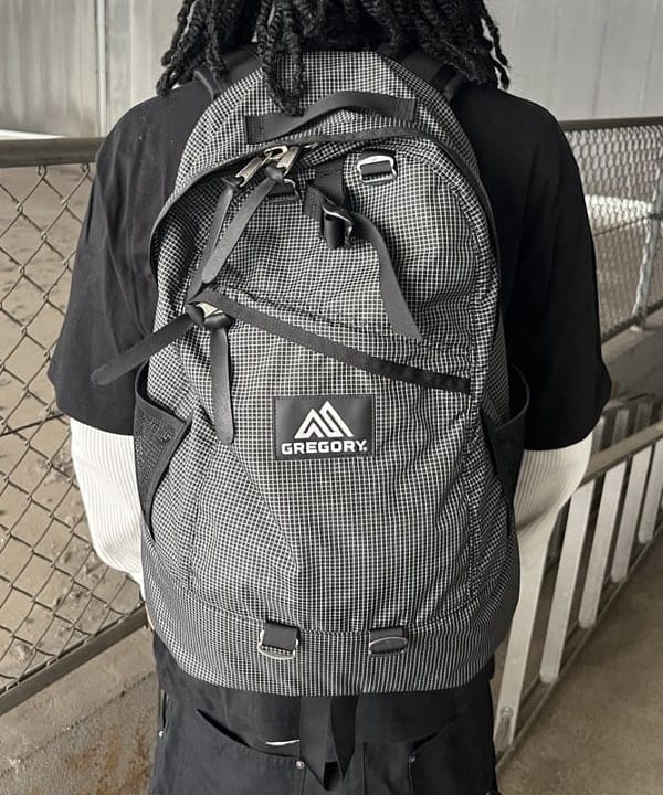 NADEL ナデールさんの「BEAMS WOMEN｜【別注】GREGORY / Mighty Day Lite RIP STOP」を使ったコーディネート