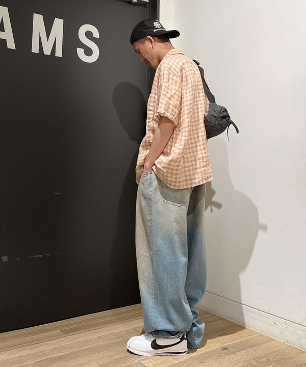 BANさんの「BEAMS WOMEN｜ワイドストレート デニムパンツ」を使ったコーディネート