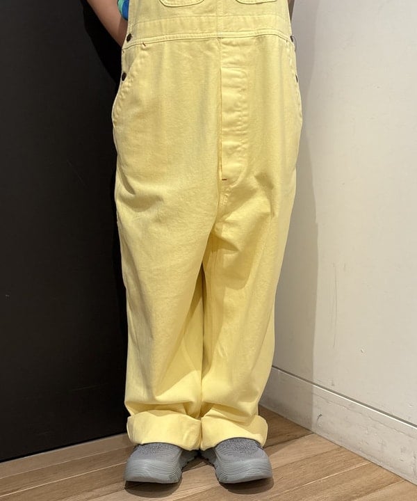 キムさんの「BEAMS WOMEN｜【別注】BIGMAC / オーバーダイ オーバーオール 25SS」を使ったコーディネート