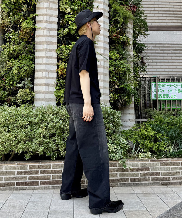 配島 孝明さんの「BEAMS WOMEN｜ルーズ シルケットTシャツ」を使ったコーディネート