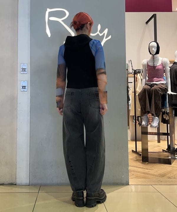 ゆいさんの「BEAMS WOMEN｜フーディー ジップ ベスト」を使ったコーディネート