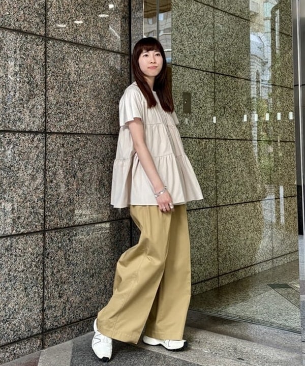 はやしあかねさんの「BEAMS WOMEN｜コンビ ティアード プルオーバー」を使ったコーディネート