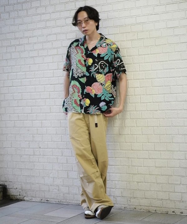 SUDOさんの「BEAMS WOMEN｜【別注】Gramicci / ピグメント コットンツイル オーバーパンツ」を使ったコーディネート