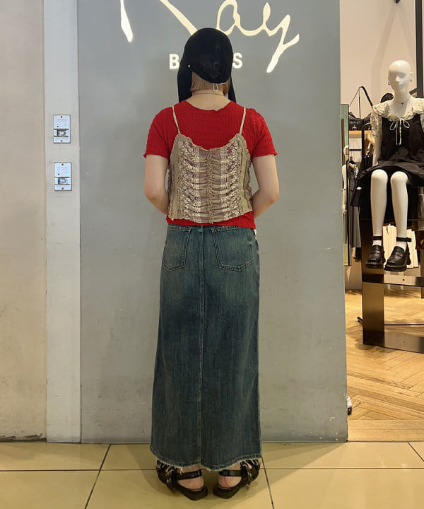 ナカノ アイさんの「BEAMS WOMEN｜【別注】RED CARD TOKYO / Cameron デニムスカート」を使ったコーディネート