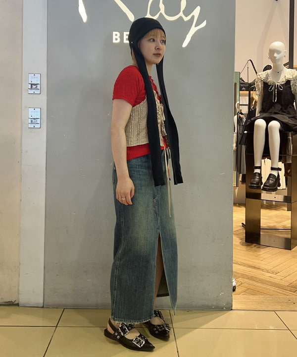 ナカノ アイさんの「BEAMS WOMEN｜【別注】RED CARD TOKYO / Cameron デニムスカート」を使ったコーディネート