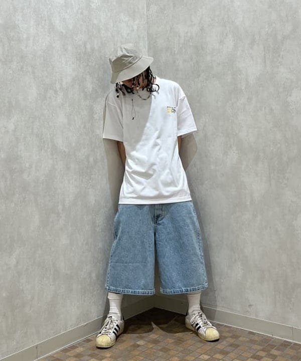 菊田 悠さんの「BEAMS WOMEN｜【別注】MOUNTAIN HARDWEAR / Crack Nut Tee」を使ったコーディネート