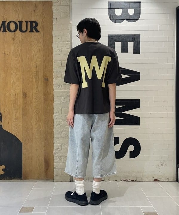 マツミヤさんの「BEAMS WOMEN｜クウォーターレングス デニム ウェビングパンツ」を使ったコーディネート