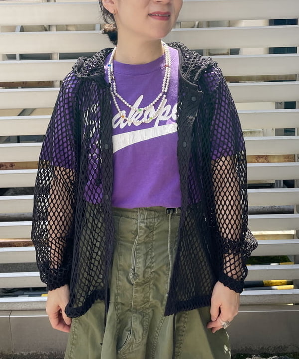 コウリキ　マミさんの「BEAMS WOMEN｜Manhattan Portage / 別注 MP1603-3EMB-BMB」を使ったコーディネート