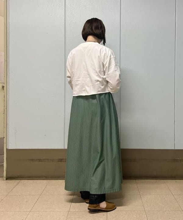 浦谷 久枝さんの「BEAMS WOMEN｜カット ツイル マキシ ワンピース」を使ったコーディネート