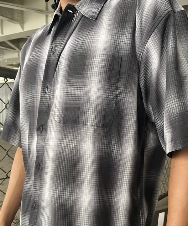 NADEL ナデールさんの「BEAMS WOMEN｜オンブレ チェック ルーズ シャツ」を使ったコーディネート