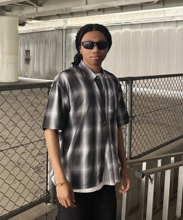 NADEL ナデールさんの「BEAMS WOMEN｜オンブレ チェック ルーズ シャツ」を使ったコーディネート