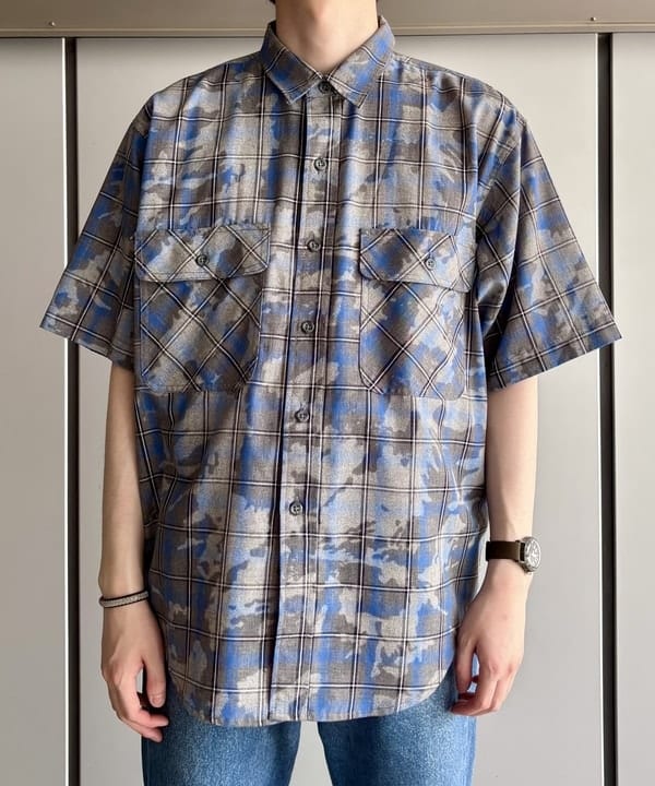 うえきんぐさんの「フェード ワーク チェックシャツ」を使ったコーディネート