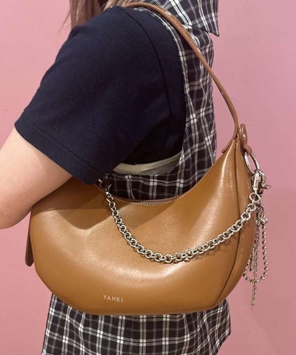 シオンさんの「BEAMS WOMEN｜コットン リネン ワッチキャップ」を使ったコーディネート
