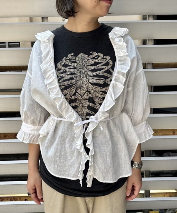 つぼさんの「BEAMS WOMEN｜【別注】BOW WOW / BONE T-shirt」を使ったコーディネート