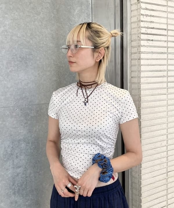 イトウミサキさんの「BEAMS WOMEN｜チェック カーゴ イージーパンツ」を使ったコーディネート